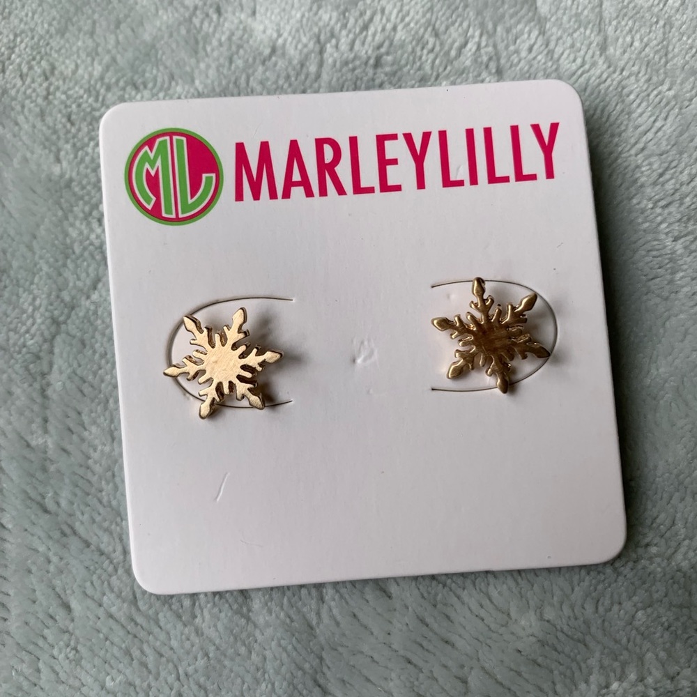 Snowflake earrings